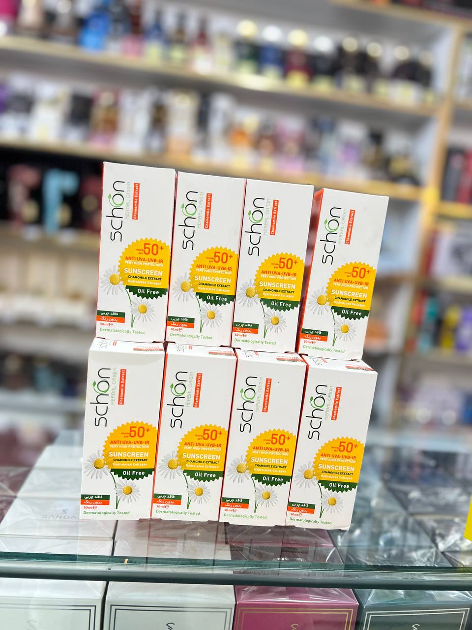 کرم ضد آفتاب شون بی رنگ فاقد چربی SPF50 حجم 50 میل